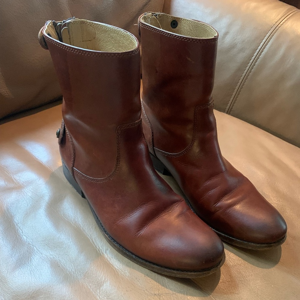 Size 8.5 Frye Boots